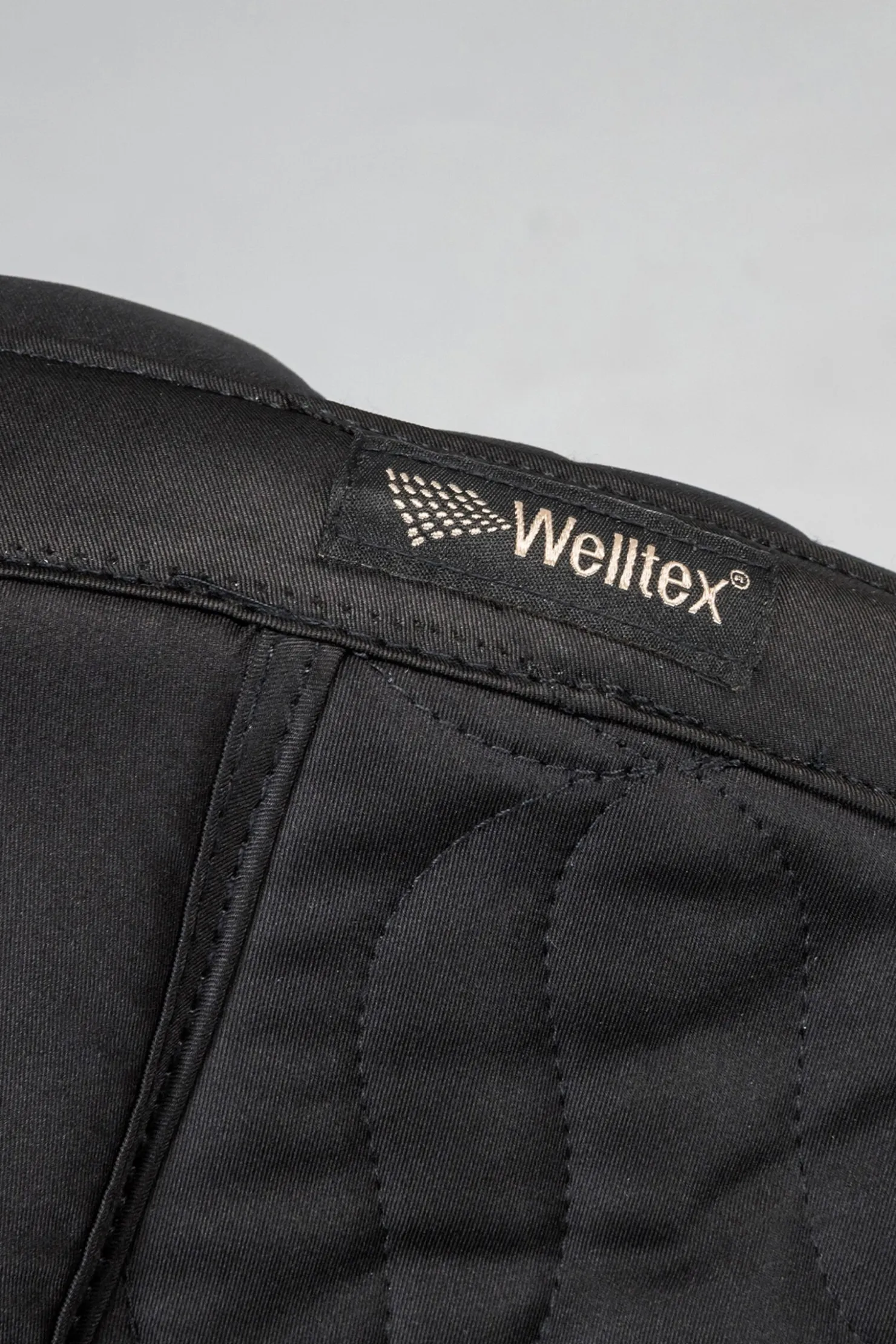 Clearance backontrack Back on Track Deep Nights Dressage Sadel Pad Black