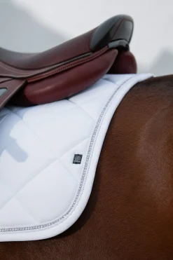 Online eskadron Dynamic SS24 Sparkle Crystal Dressursadelunderlag white