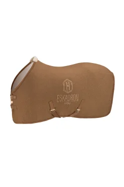 Hot eskadron Heritage AW24 Sparkle kjøledekken i jersey Almond