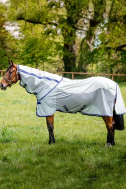 Sale horseware Amigo Airflow flueteppe med avtakbar nakkedel Navy/Airblue