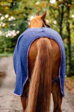 horseware dekorert cosy neck cooler Navy/Burgundy