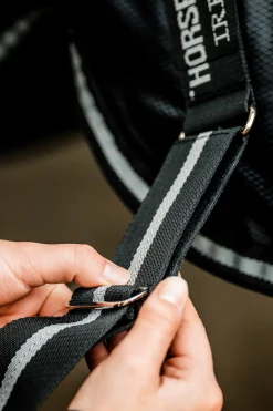Best horseware Easy-Layer Plus Stalldekken, 200g Black/Black&Silver
