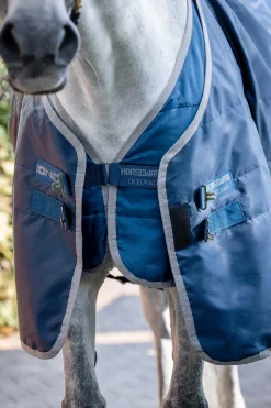 Outlet horseware Ionic Therapy Stalldekken, 50g ImperialBlue/Silver&Navy