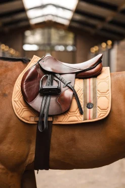 Outlet horze High Life sprangsjabrak BiscuitBrown