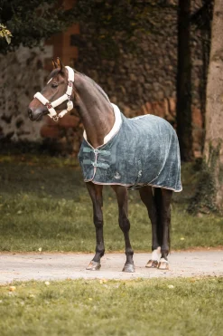 Best horze Leighton Teens Collection svettedekken i fleece med pelskrage UrbanChic