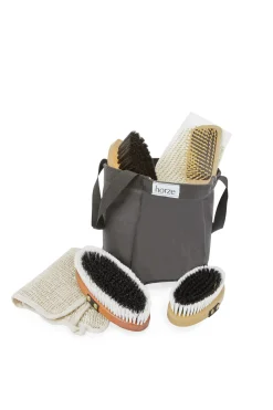 Hot horze pussesett i tre Black