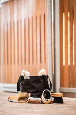 Hot horze pussesett i tre Black