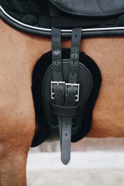 kentucky Horsewear anatomisk gjordovertrekk i saueskinn til kort gjord Black