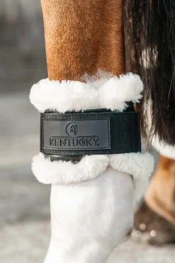 Outlet kentucky Horsewear Vegan bakbeinsbelegg til unghest med saueskinn Black
