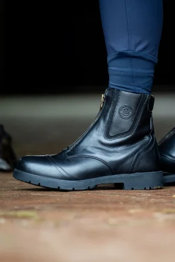 mountainhorse Mountain Horse Wild River stallsko med glidelås Black